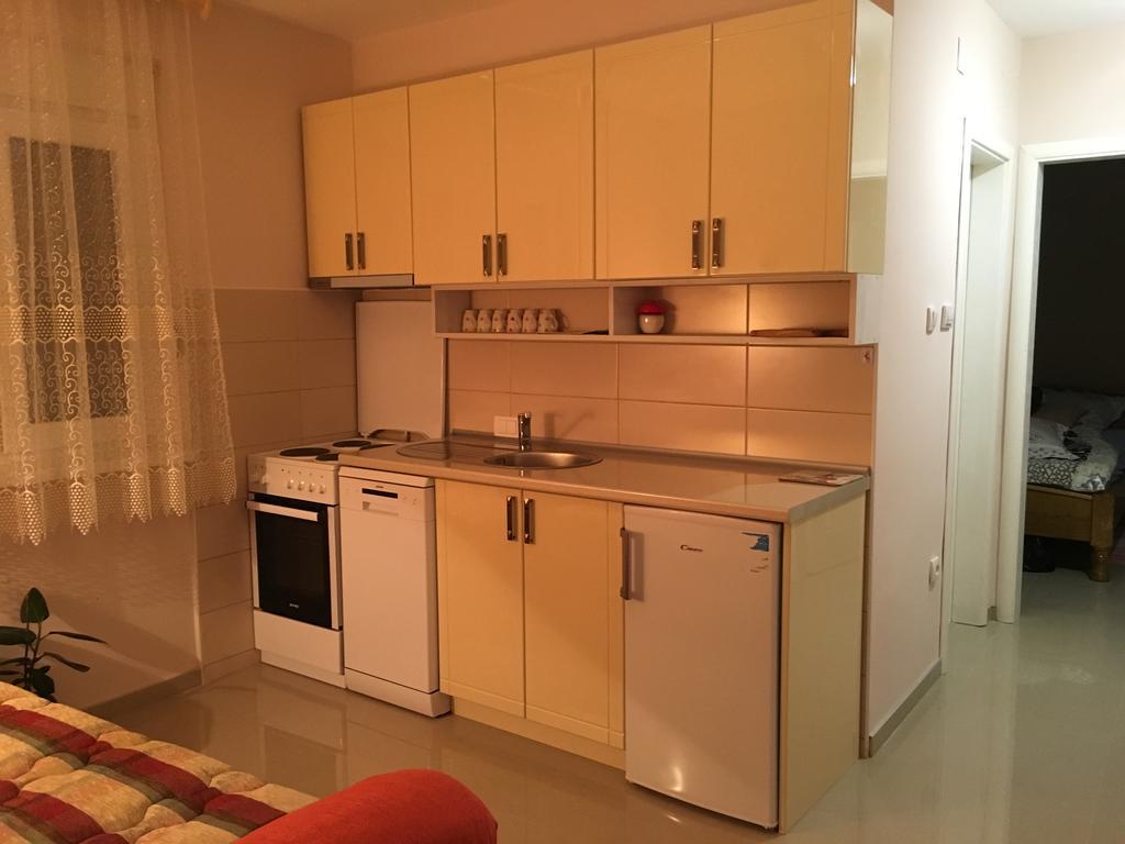 Apartment Vistanova Vrdnik Exterior foto